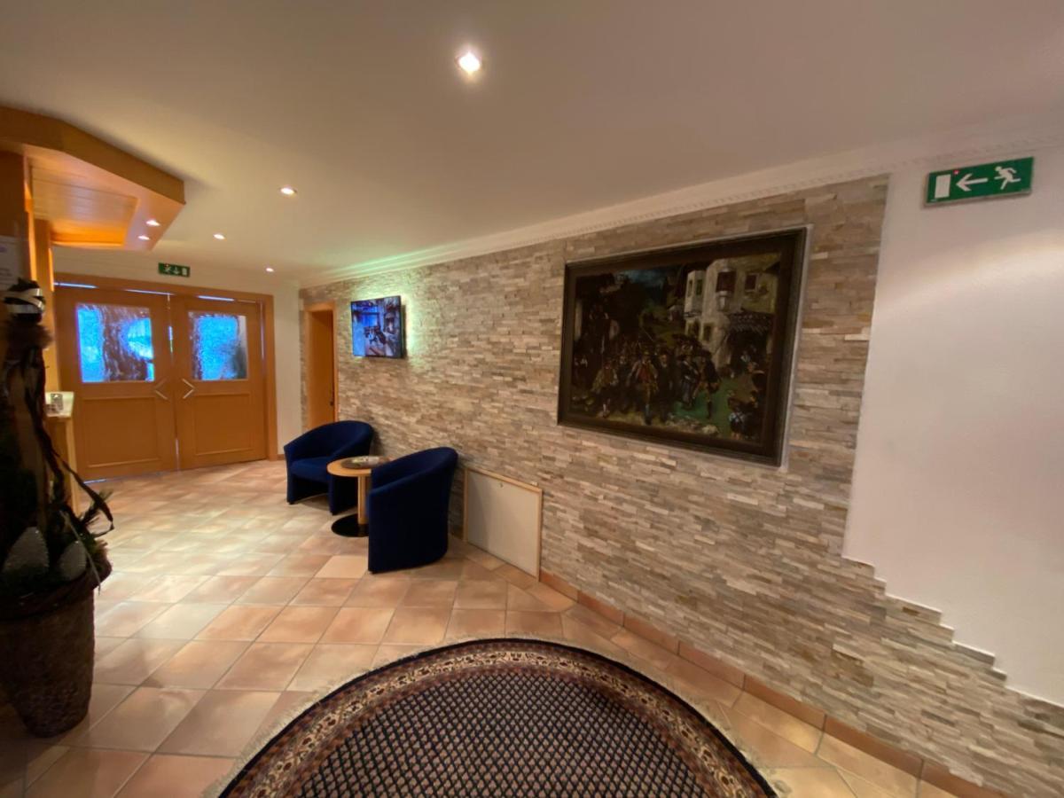 Chasa Monthani Apartment