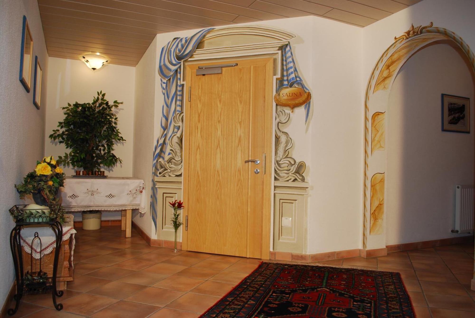 Apartment Chasa Monthani *