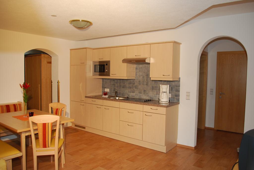 Chasa Monthani Apartment *