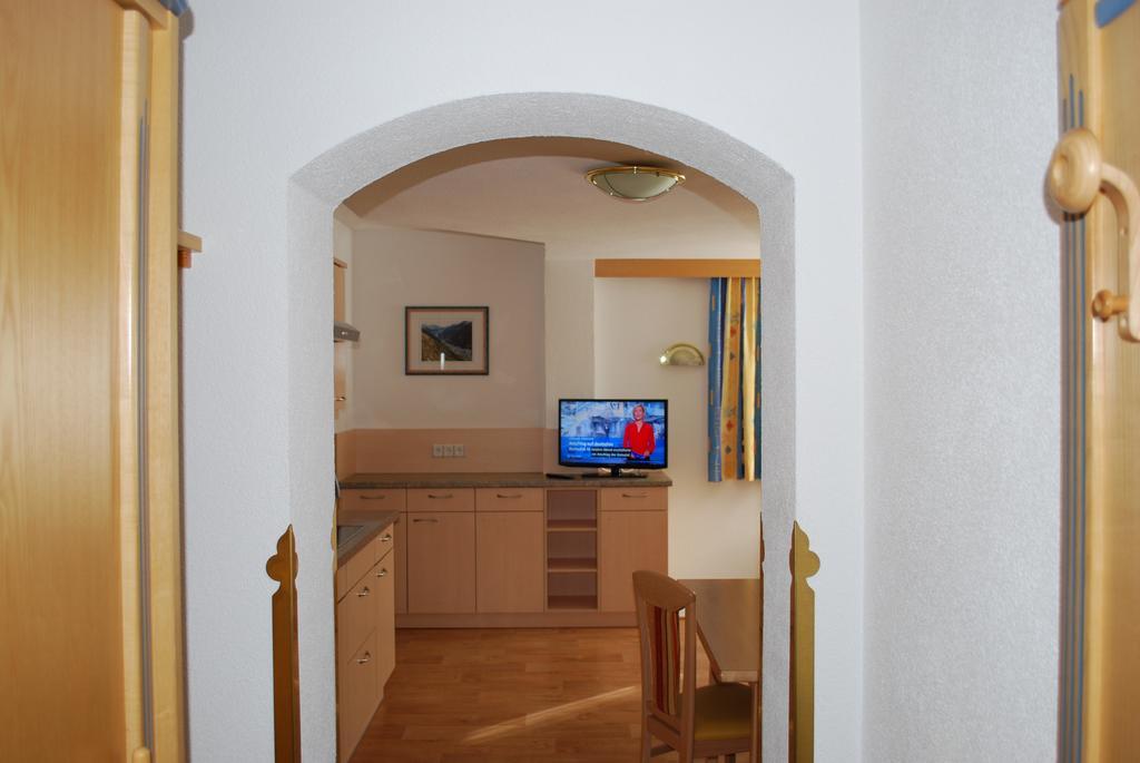 Apartment Chasa Monthani