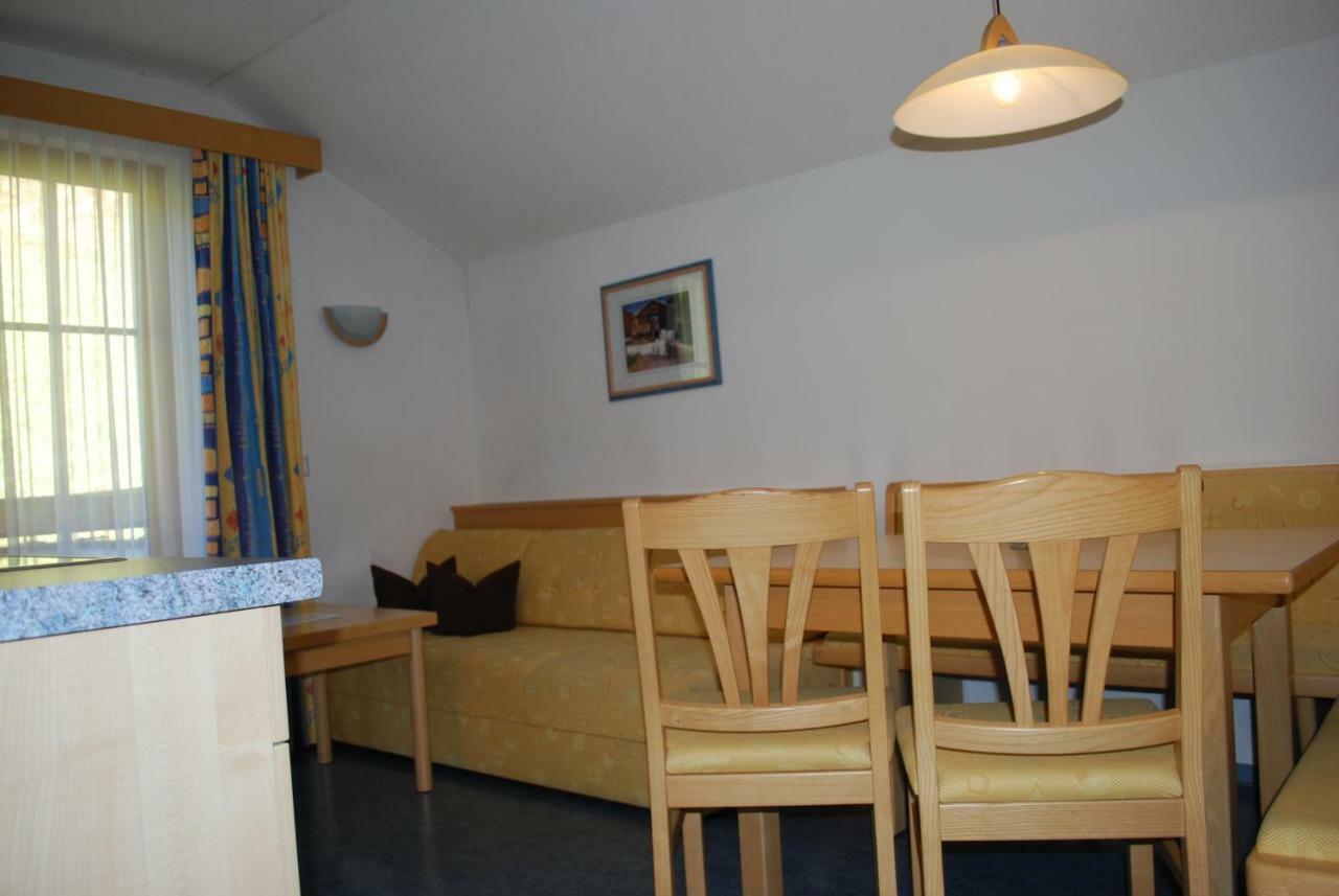 Chasa Monthani Apartment